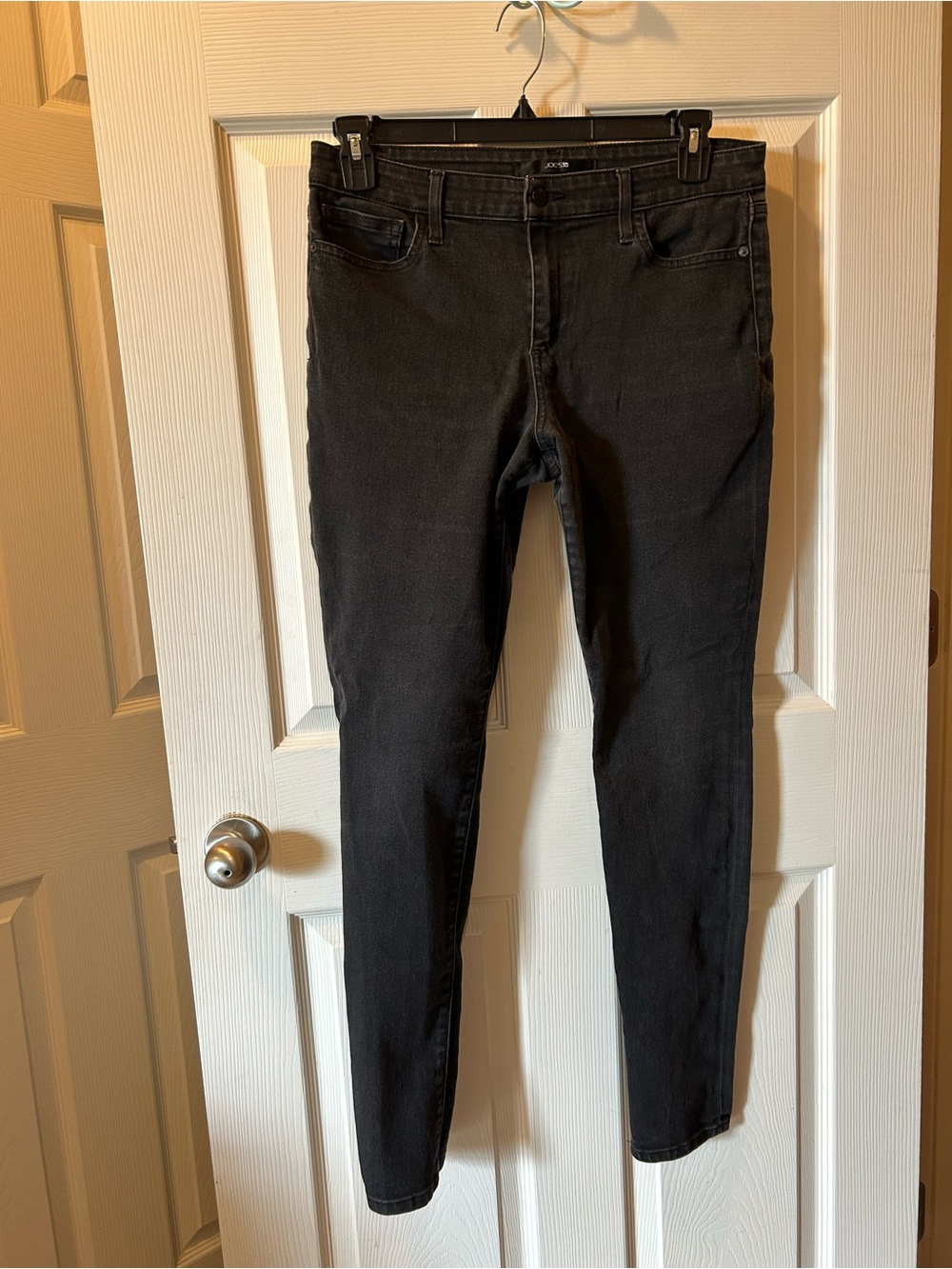 Joe's Jeans Size 32 Black Slim Fit Skinny Jeans Pre-Owned Nice Condition Women’s